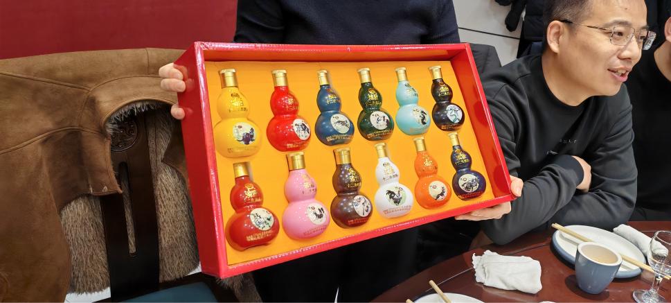 Zemeijia ຕ້ອນຮັບປີມ້າດ້ວຍການສະຫລອງທີມງານປະຈໍາປີ