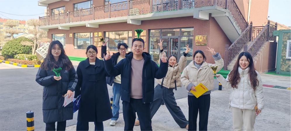 Zemeijia ກິດຈະກໍາການເຕະ Shuttlecock ທີ່ມີຊີວິດຊີວາ.