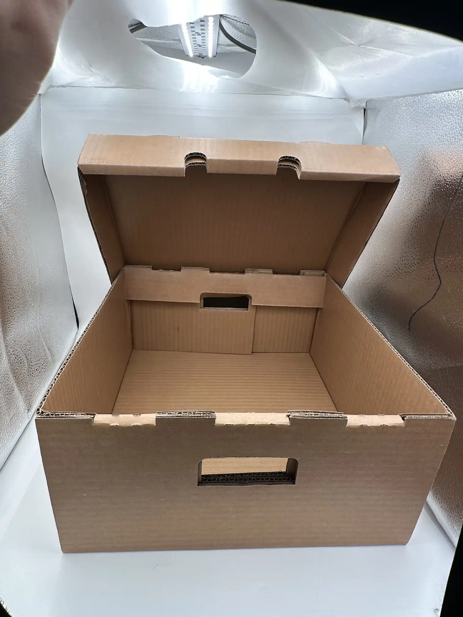 ກ່ອງ corrugated ຂະຫນາດໃຫຍ່